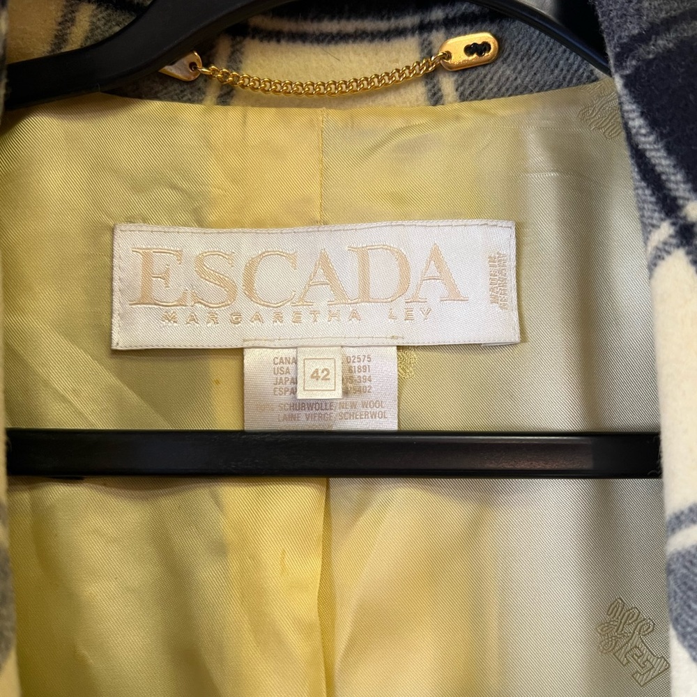 Authentic ESCADA wool jacket - Picture 6 of 11